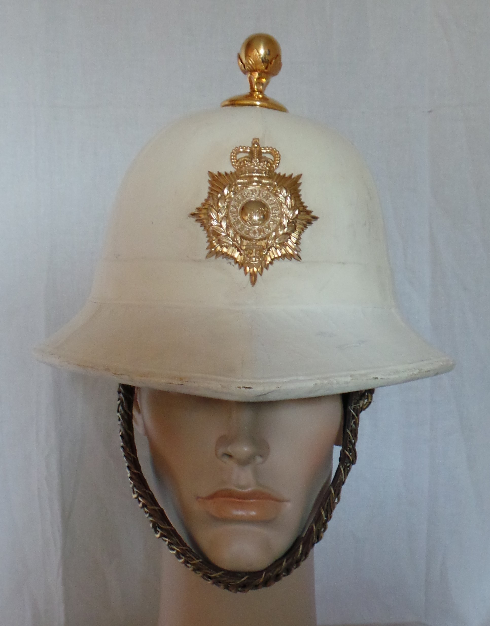 Royal Marines Pith Helmet (2)