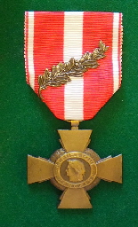 08-a Croix de la Valeur Militaire